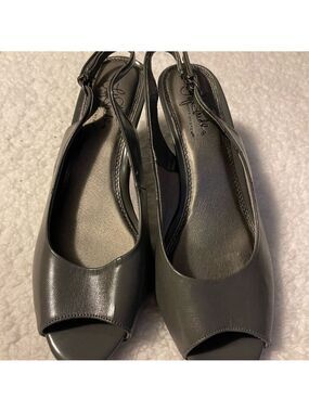 Life Stride Charcoal Gray Slingback Heels Size 9